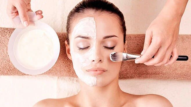 Peeling facial para renovar la epidermis